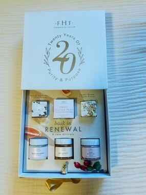 NIB Farmhouse Fresh Skincare Gift Set